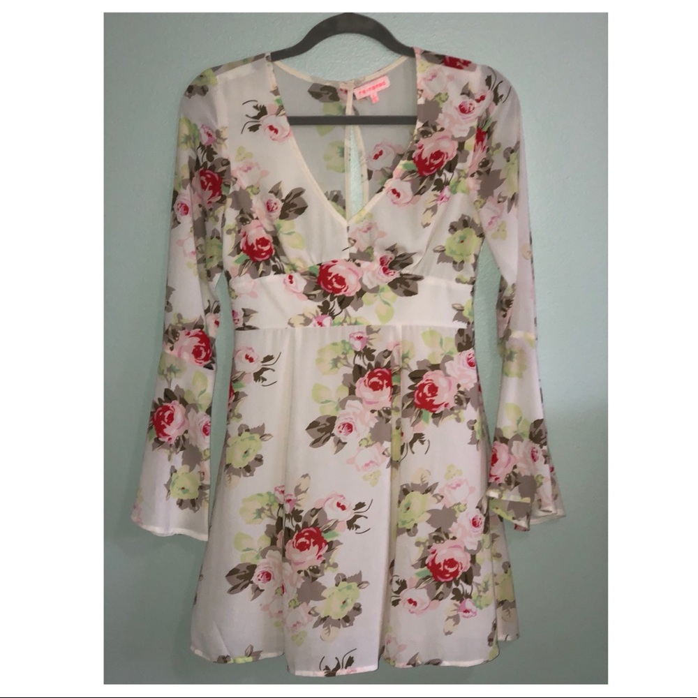 Boutique Bell Sleeved Mini Dress